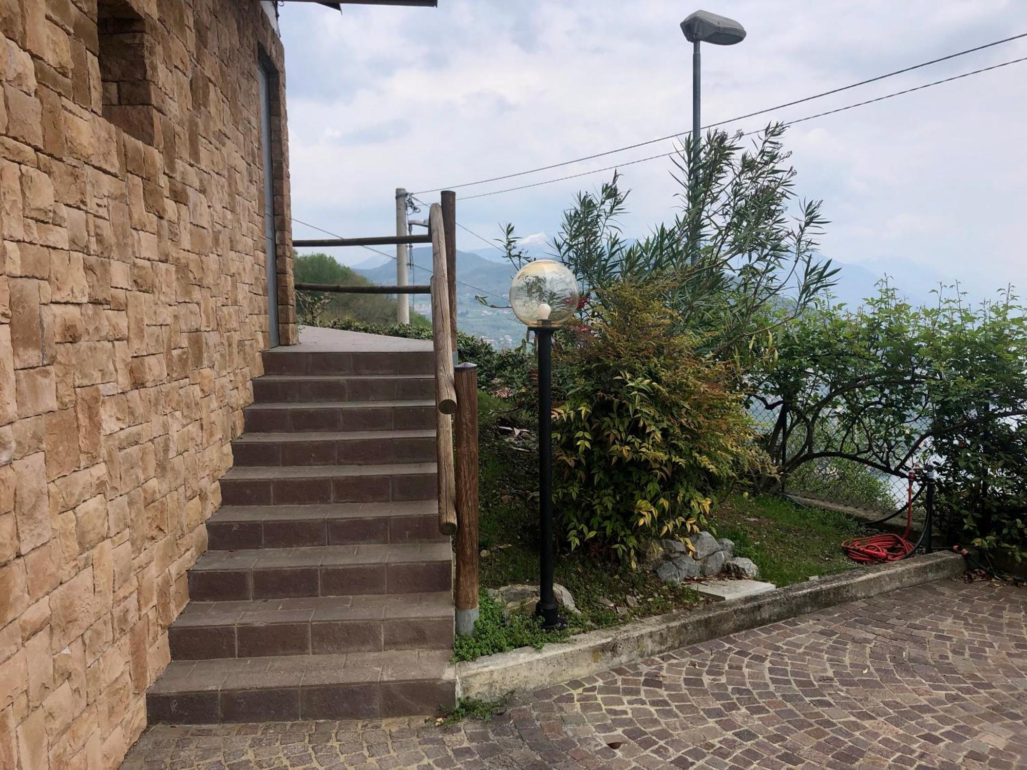 La Casa Di Rose Villa Fonteno Exterior foto